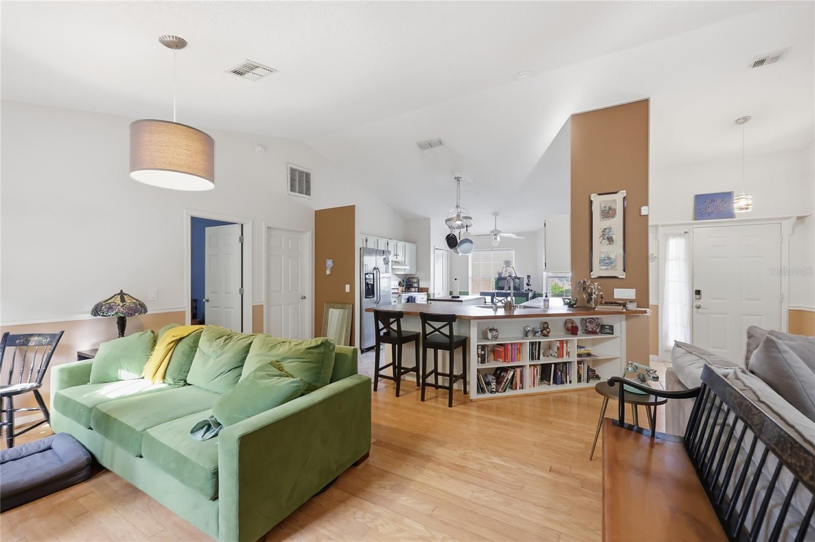 NORTHERN OAKS - Residential