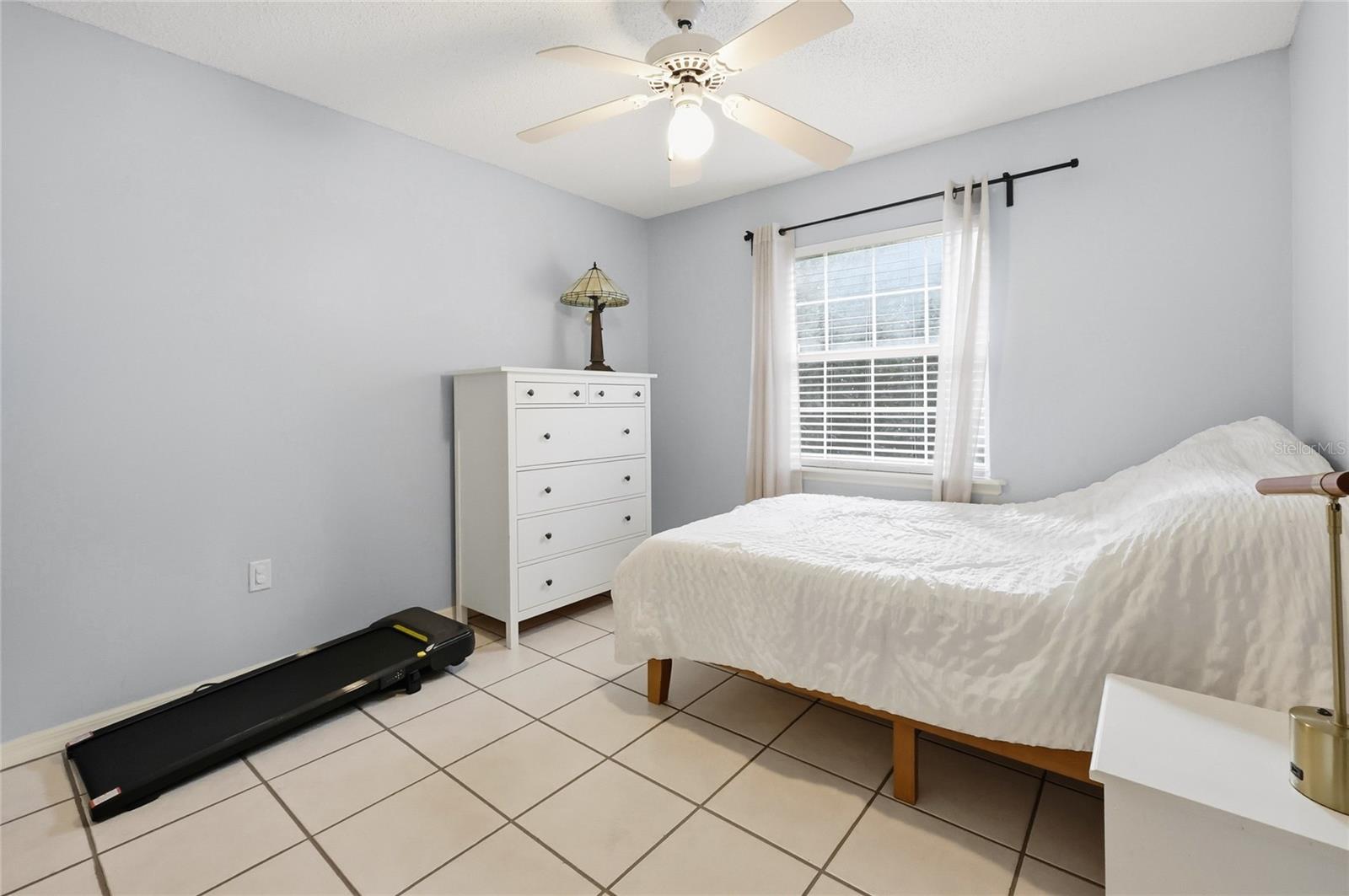 NORTHERN OAKS - Residential