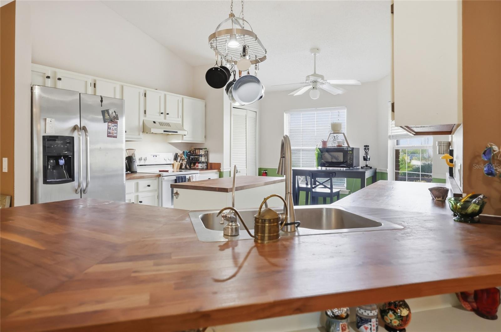 NORTHERN OAKS - Residential