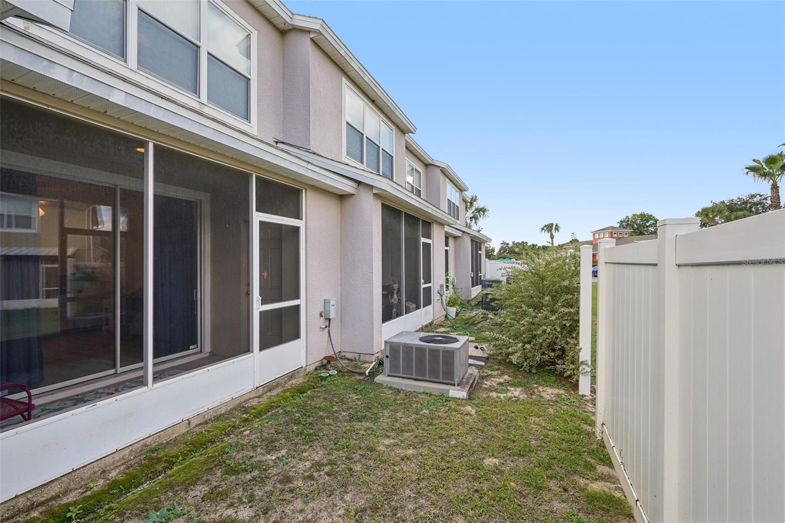 WYNCHASE TWNHMS - Residential