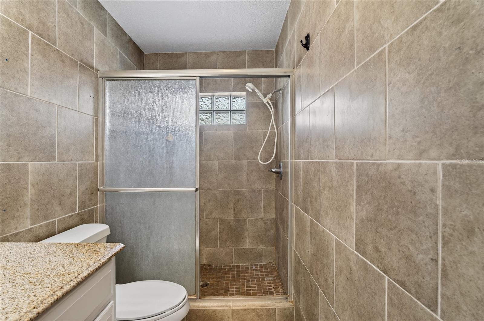 LANCASTER SHORES SUB - Residential