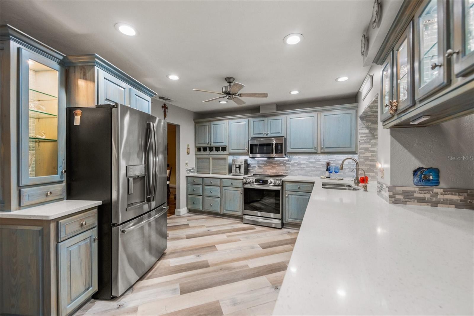 HERITAGE LAKE ESTATES - Residential