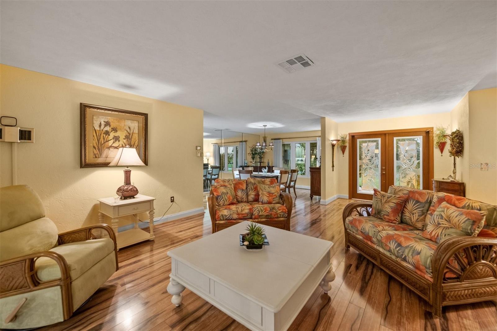 HERITAGE LAKE ESTATES - Residential