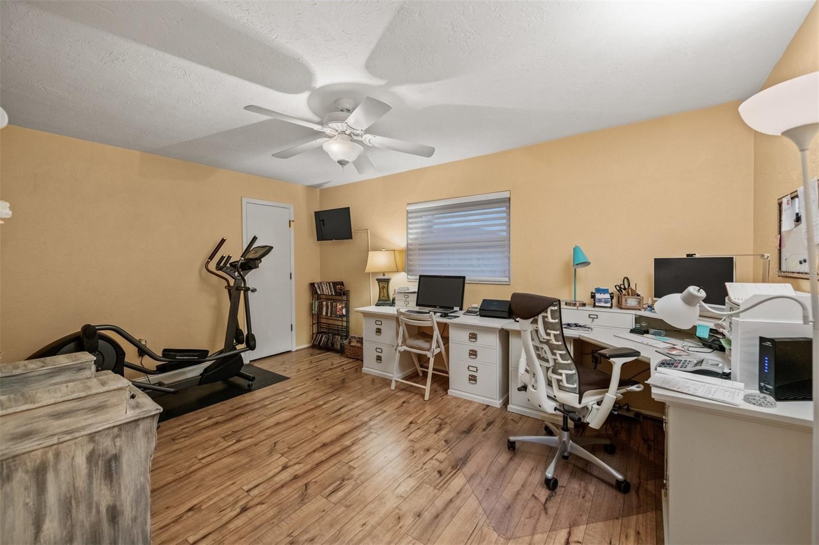 HERITAGE LAKE ESTATES - Residential