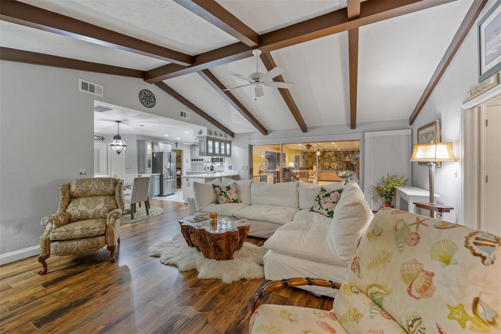 HERITAGE LAKE ESTATES - Residential