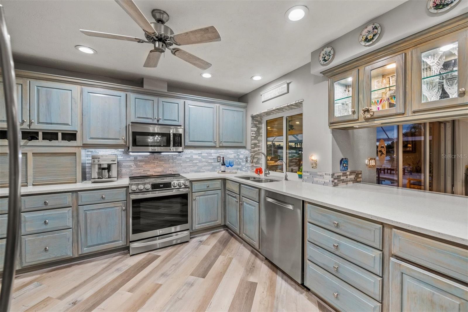 HERITAGE LAKE ESTATES - Residential