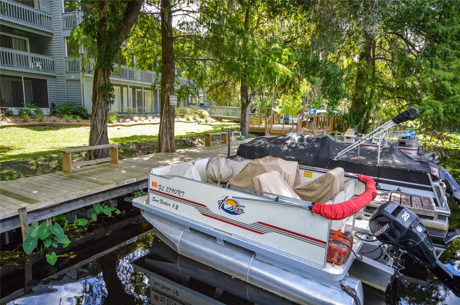 LANDINGS WITHLACOOCHEE OR 1272/1072 - Residential