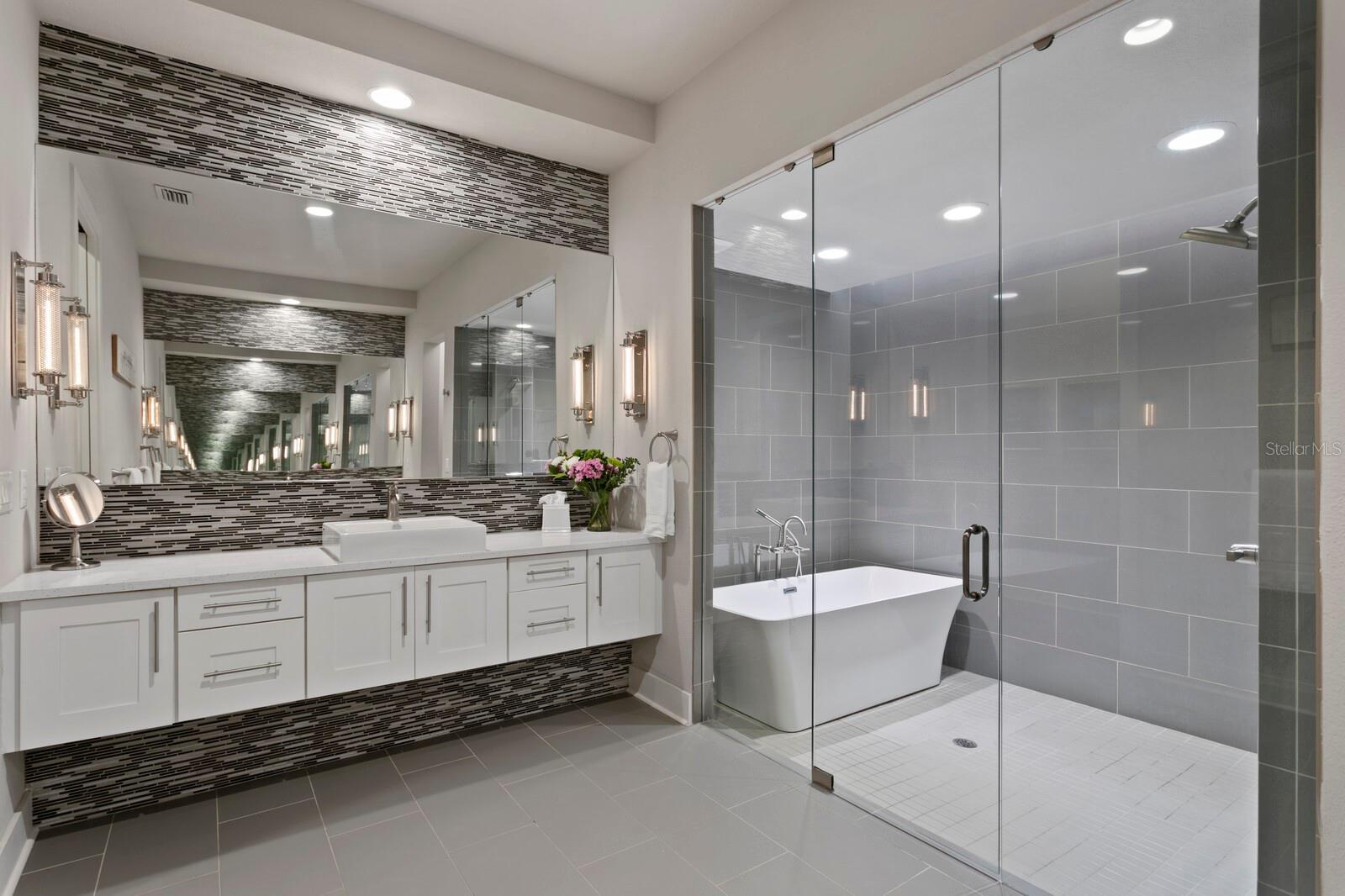 PINE COVE ESTATES - Residential