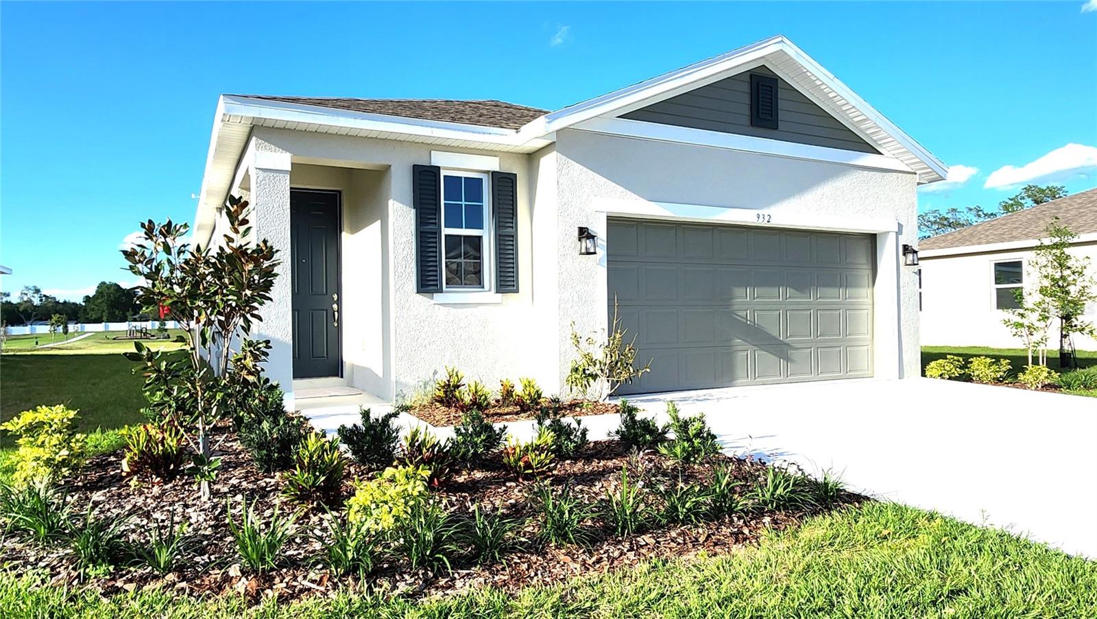 Photo 1 of 22 — 932 BLUE CREEK DRIVE, HAINES CITY, FL 33844