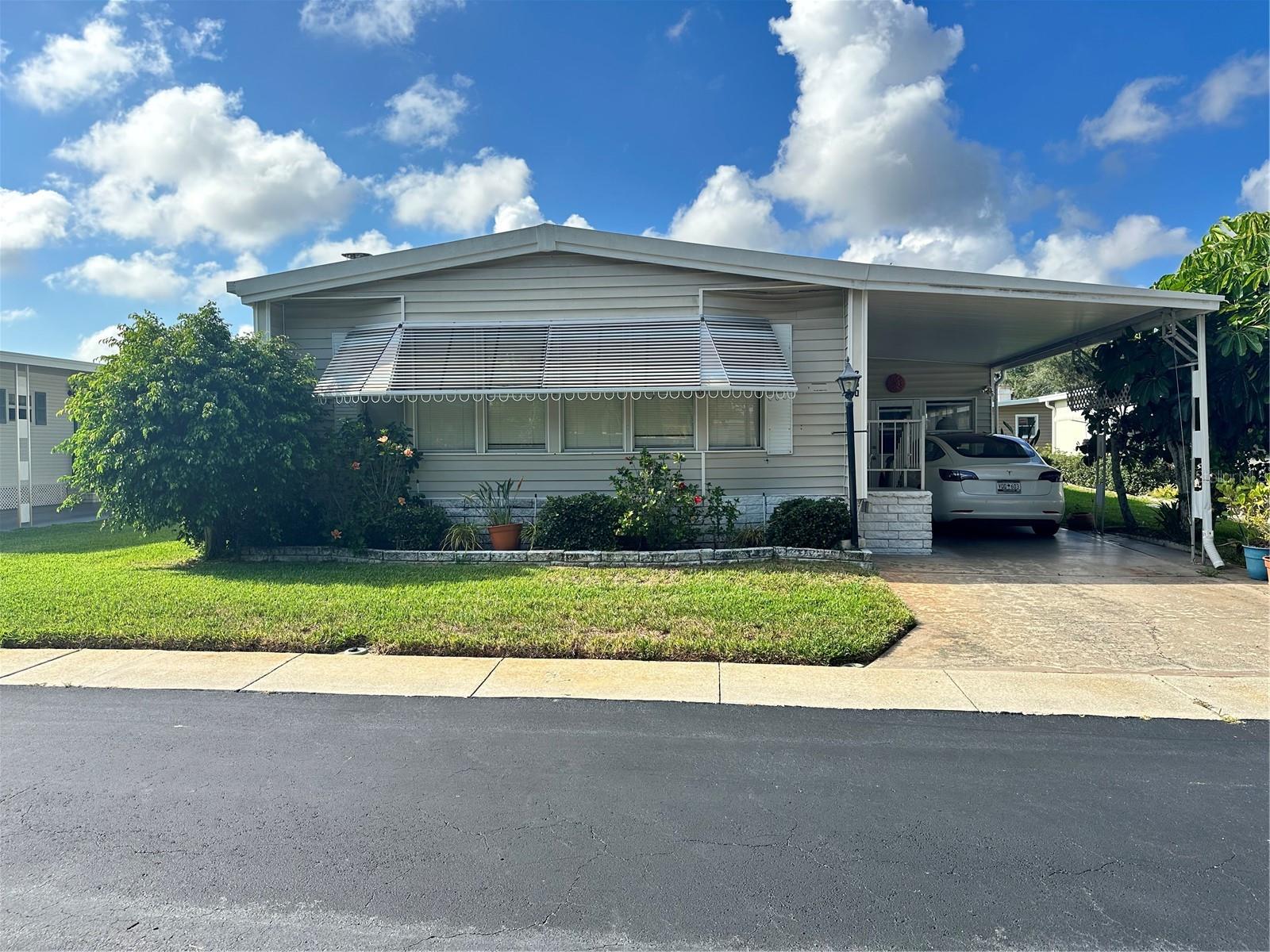 Spacious 2/2 mobile home and desirable, Stonehedge on the Hill, 55+ community. Kitchen and appliances new in the last three years, bathrooms upgraded. Furniture included. HOA includes: Cable, Water, Sewer, Trash, Grounds Maintenance, Pest Control, Pool. Conveniently located near Everything! Less than 5 minutes from Grocery, Pharmacy, Banks, Walmart, Restaurants, Pizza, Coffee, Shopping. 10 minutes from Tarpon Springs Sponge Docks with Authentic Greek restaurants, Water Views, Boat Trips on the Gulf of Mexico, Shopping, and more. Numerous Golf Courses nearby including Innisbrook’s renowned Copperhead course featured yearly during the PGA Tour’s Valspar Championship. Less than 15 minutes to Anclote Boat Ramp or to Fred Howard Park with a Palm Tree Beach, Water Sport Rentals, Picnic and Grill areas, and, Best of All, Stunning Views of the daily Sunset worthy of any postcard! Now you can see why they don’t last long here at Stonehedge on the Hill. Come tour Today!