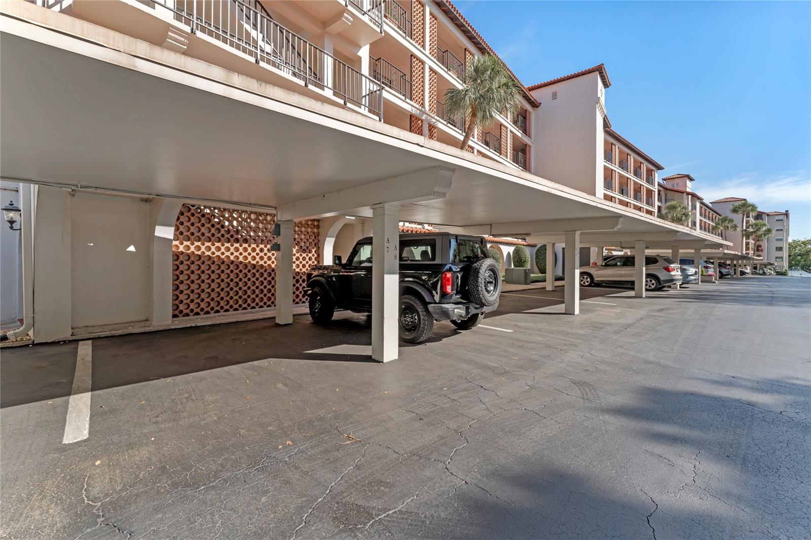 CLOISTERS CONDO - Residential