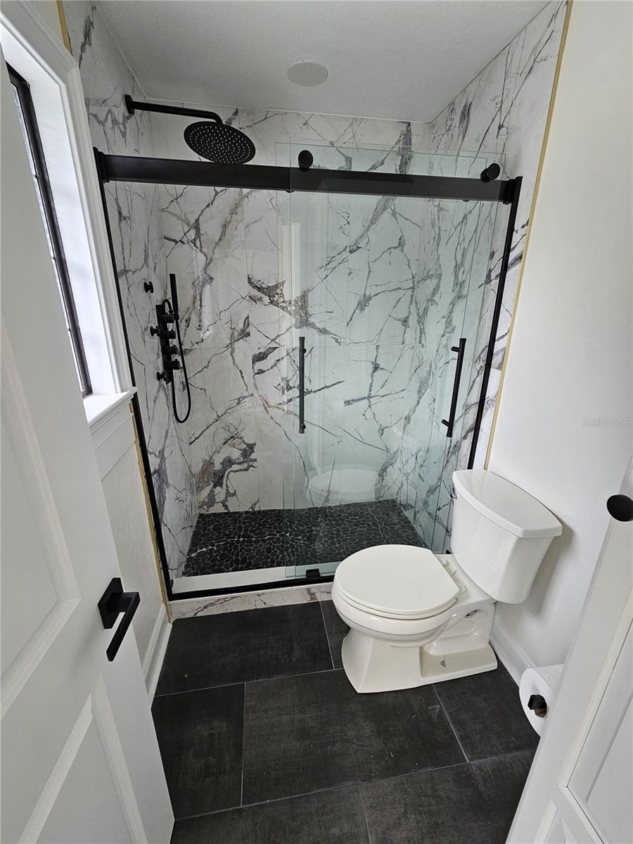 ORANGE LAKE SHORES ADD 01 - Residential