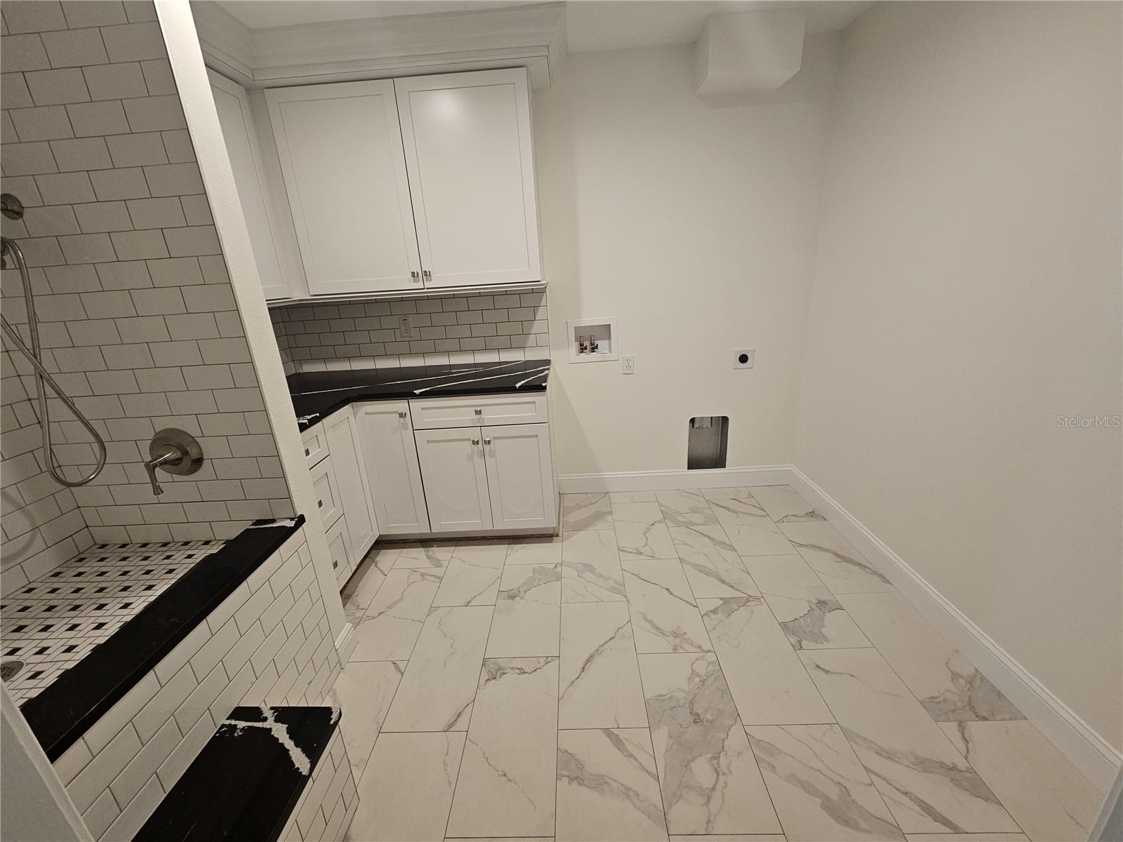 ORANGE LAKE SHORES ADD 01 - Residential