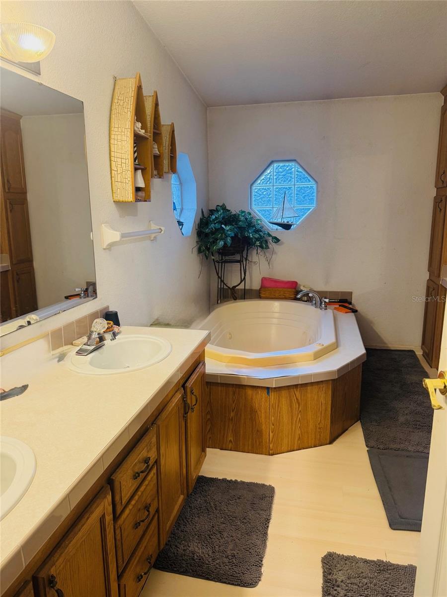 SKEWLEE GARDENS - Residential