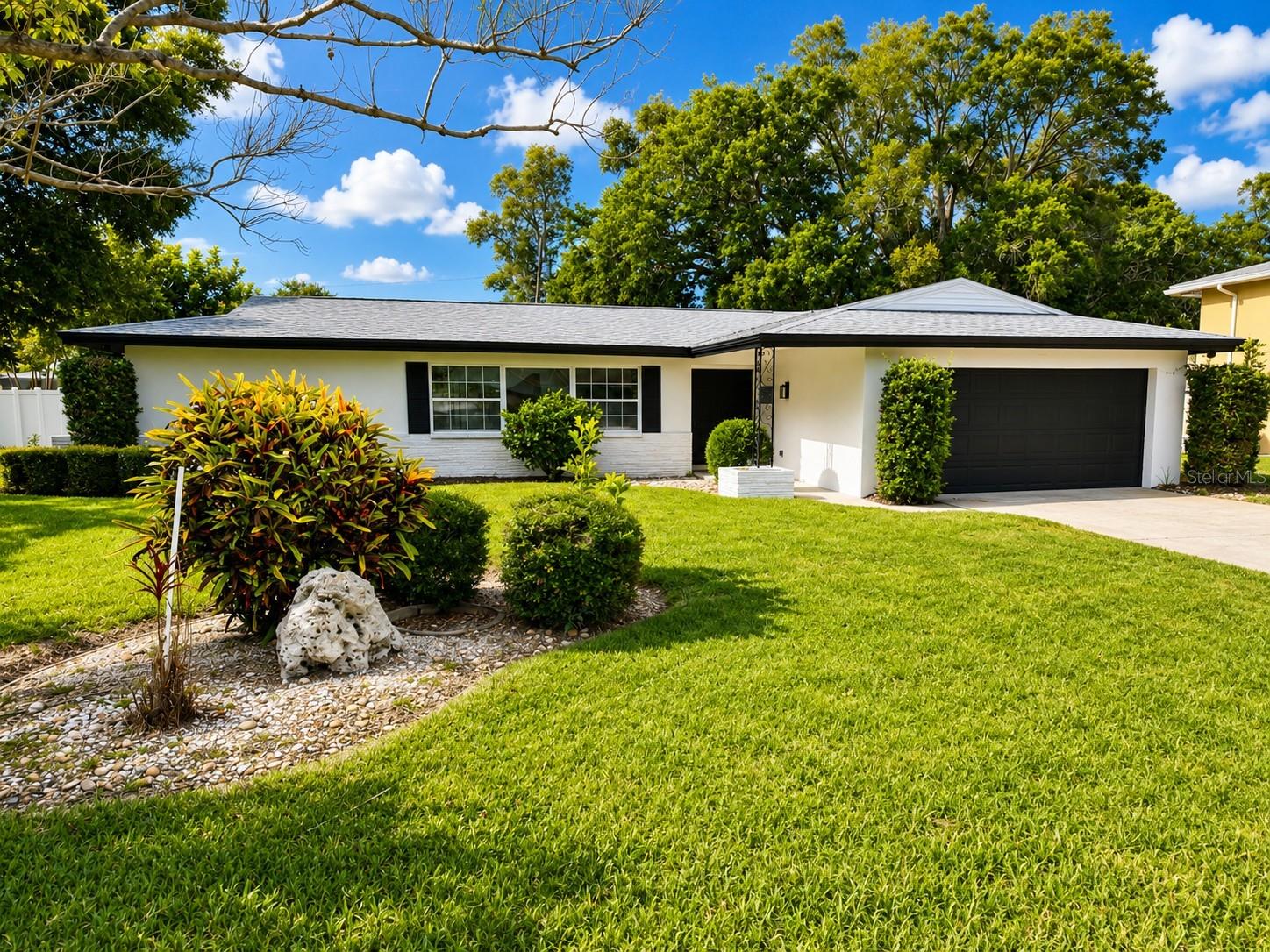 810 ALLAMANDA DRIVE