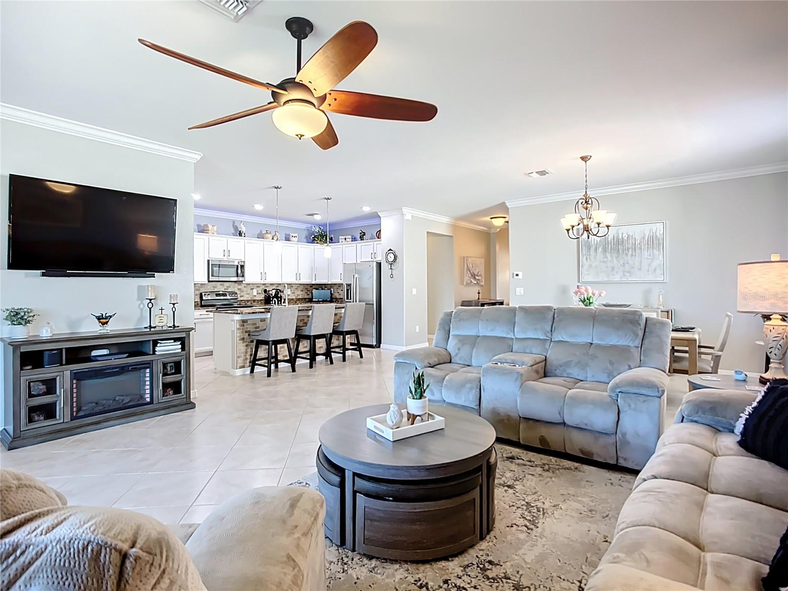 VILLAS AT CHARLESTON PARK PH 02 - Residential
