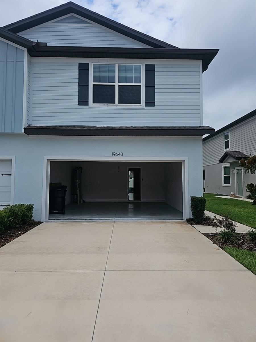 19643 SHADY OAK DRIVE