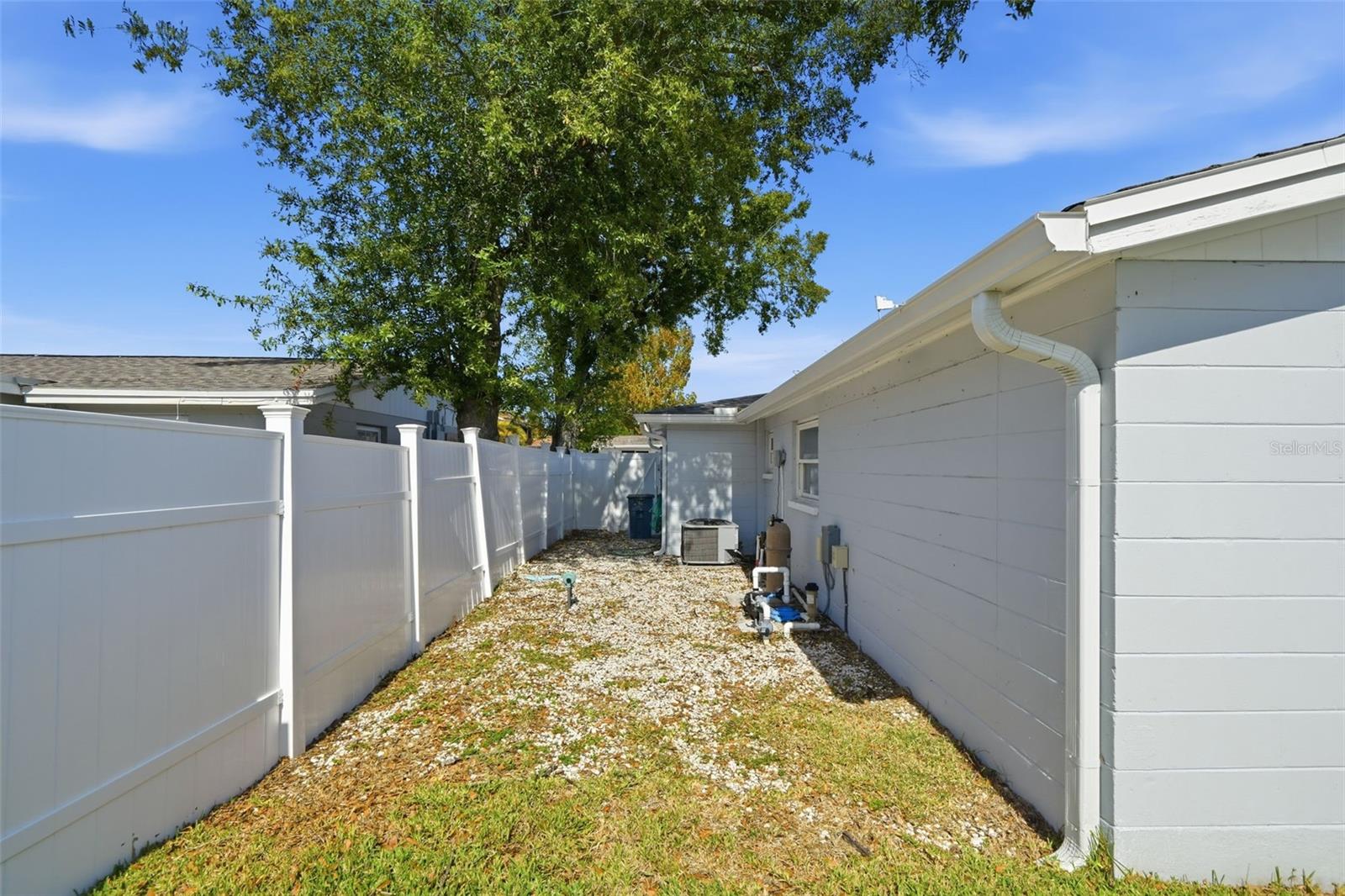 REGENCY PARK - Residential