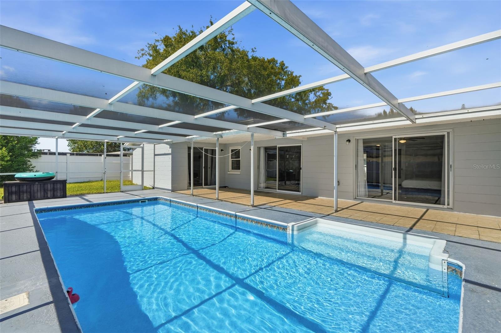 REGENCY PARK - Residential