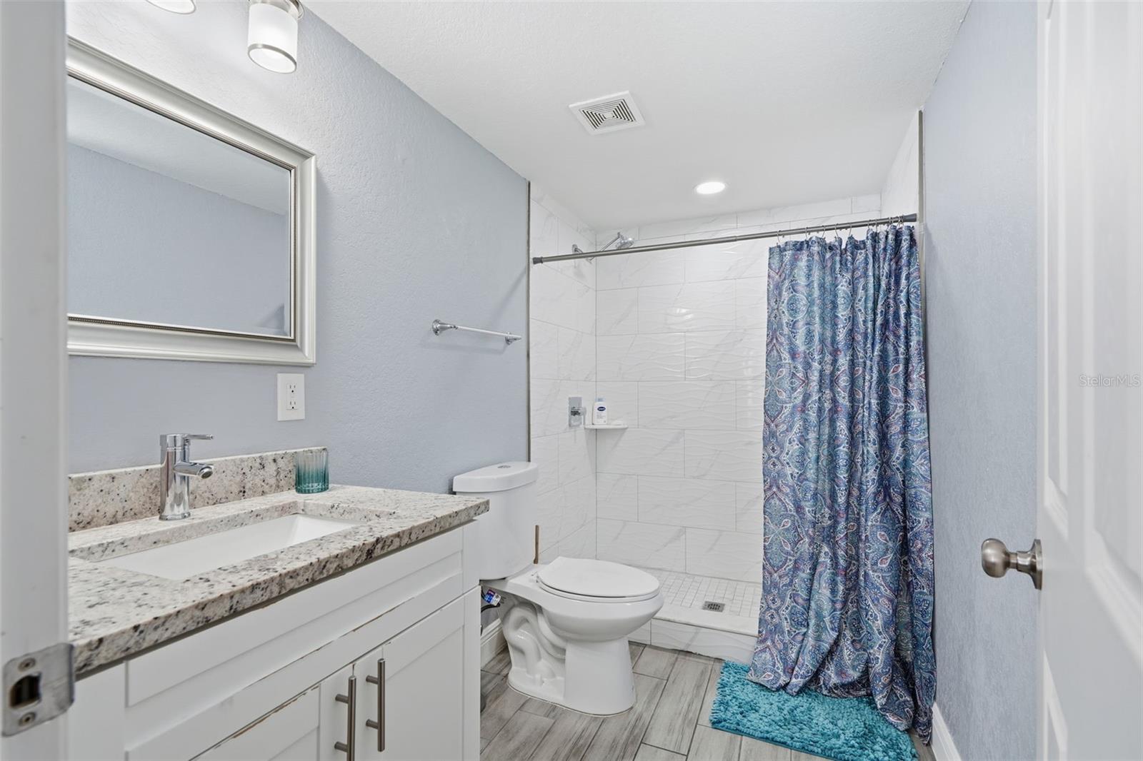 REGENCY PARK - Residential