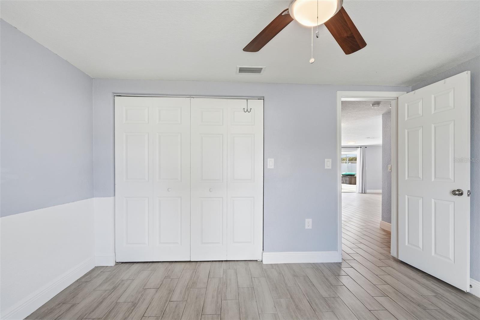 REGENCY PARK - Residential