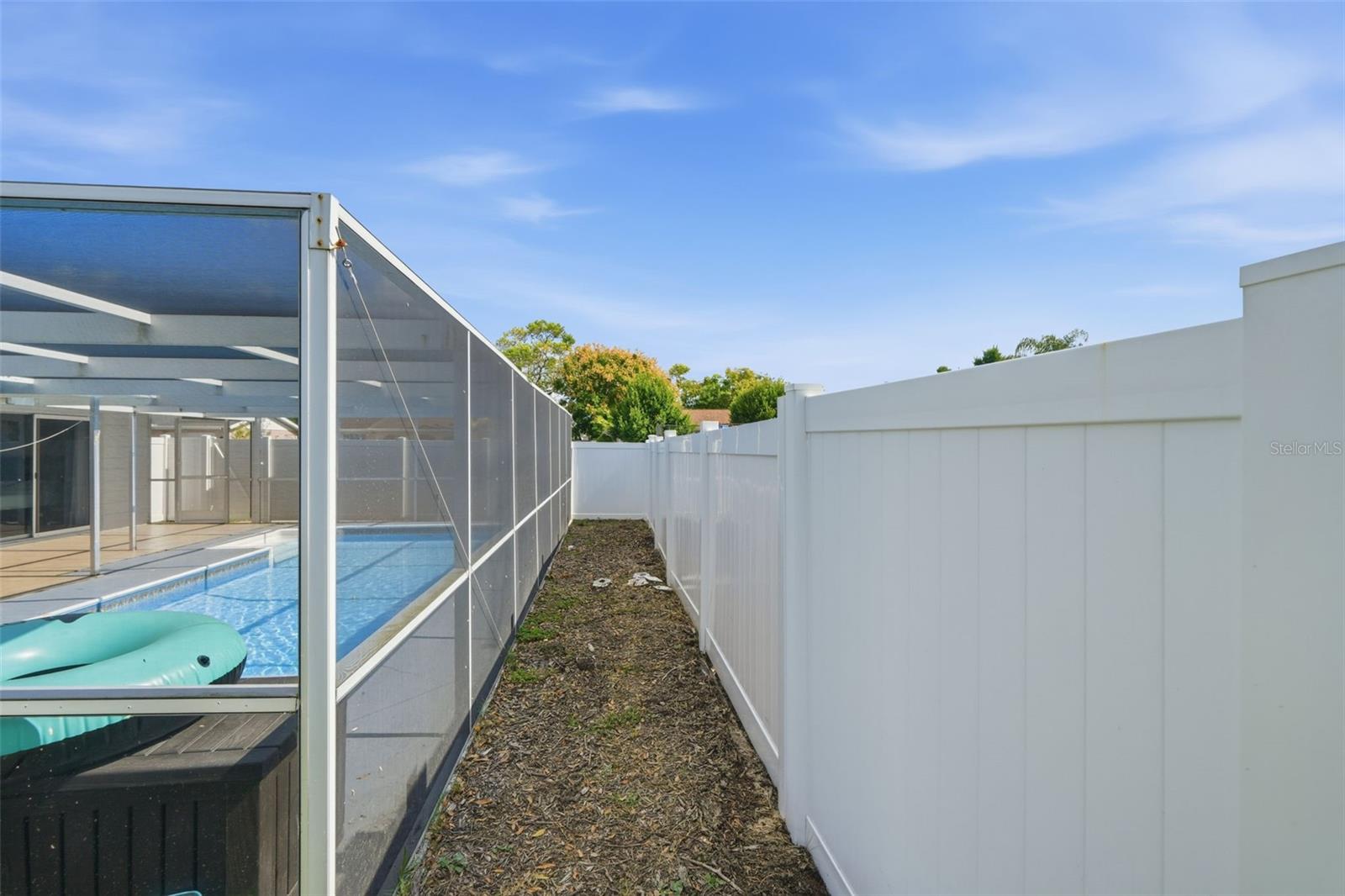 REGENCY PARK - Residential