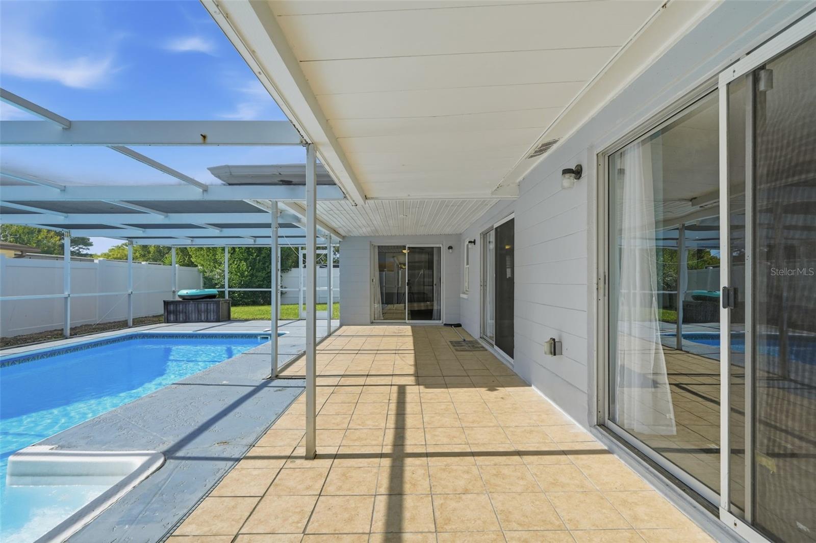 REGENCY PARK - Residential