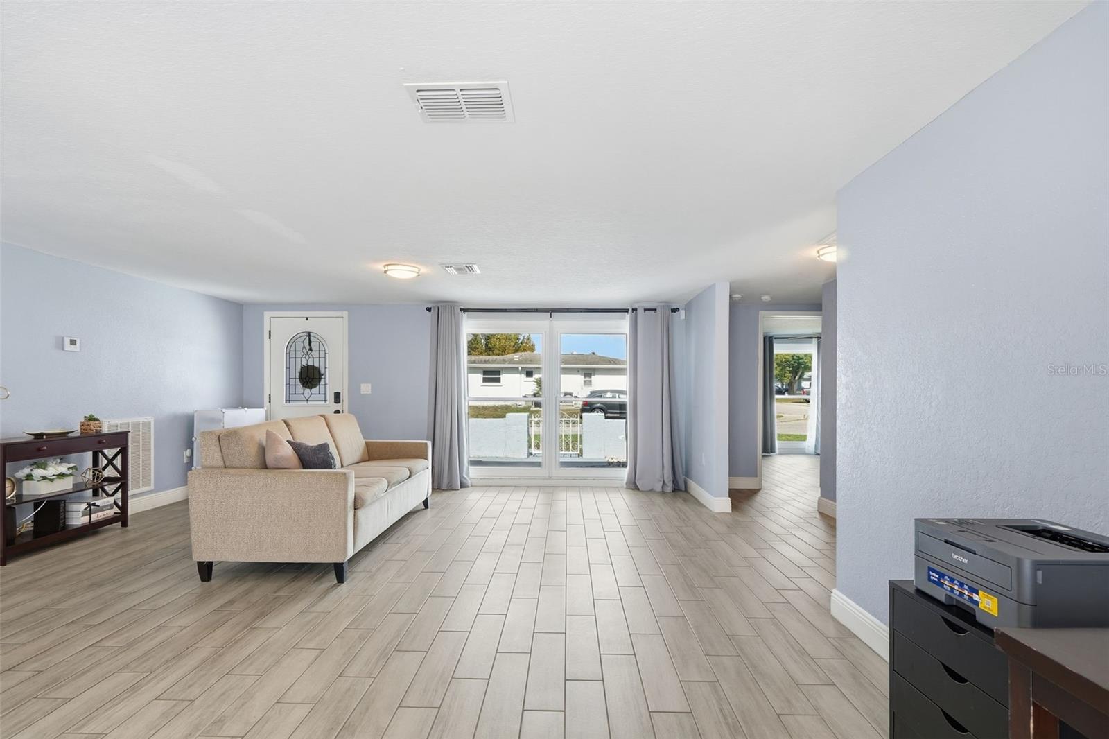 REGENCY PARK - Residential