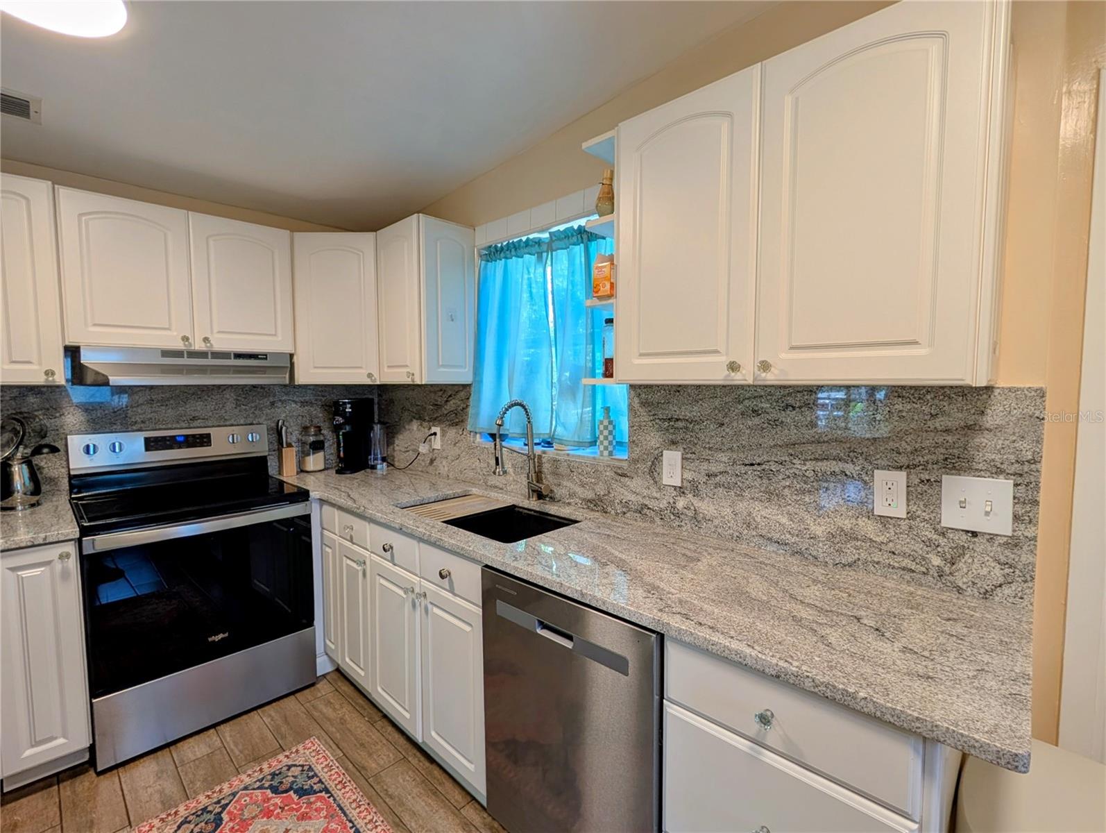 HIGHLAND PINES 7TH ADD - Residential