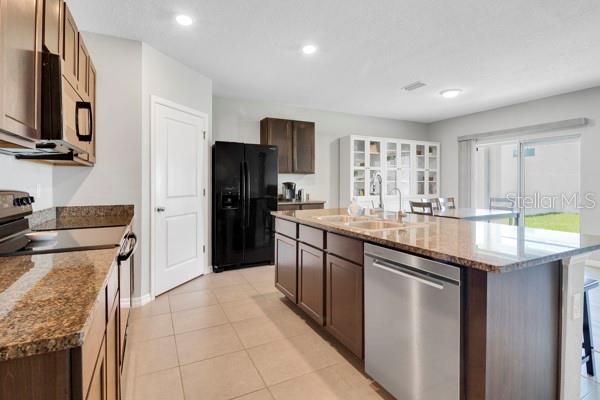 10213 GOLDEN LIGHT COURT