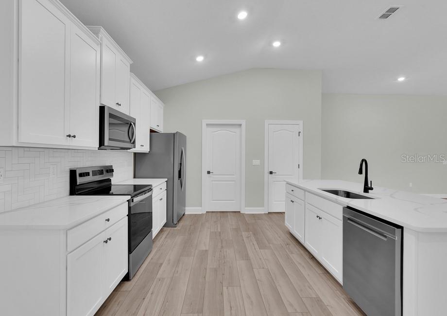 MARION OAKS UN FOUR - Residential