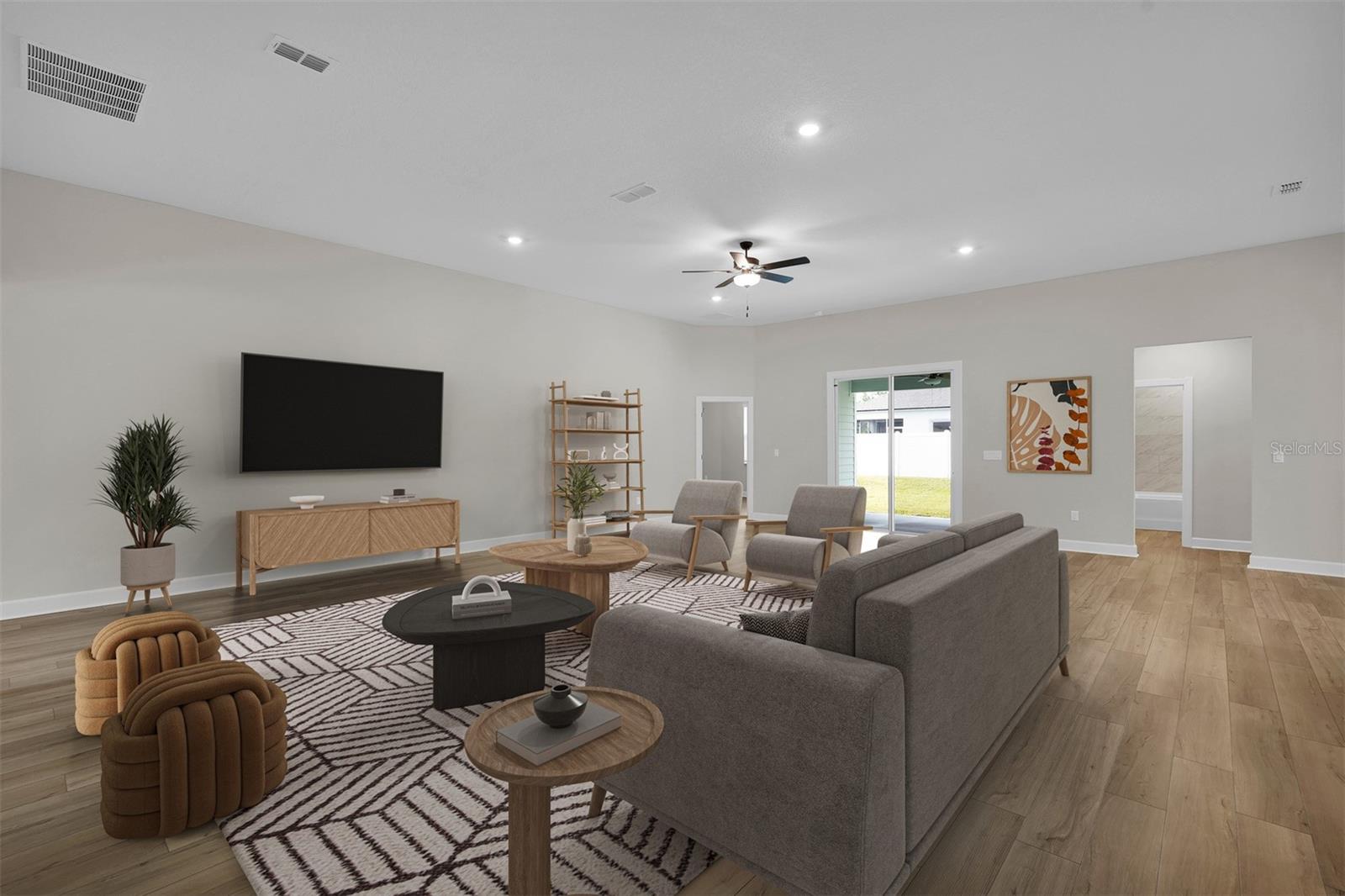 MARION OAKS UN FOUR - Residential
