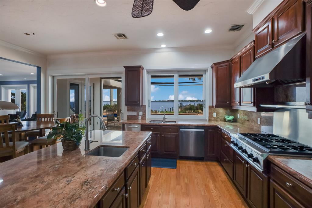 PALMA SOLA - Residential