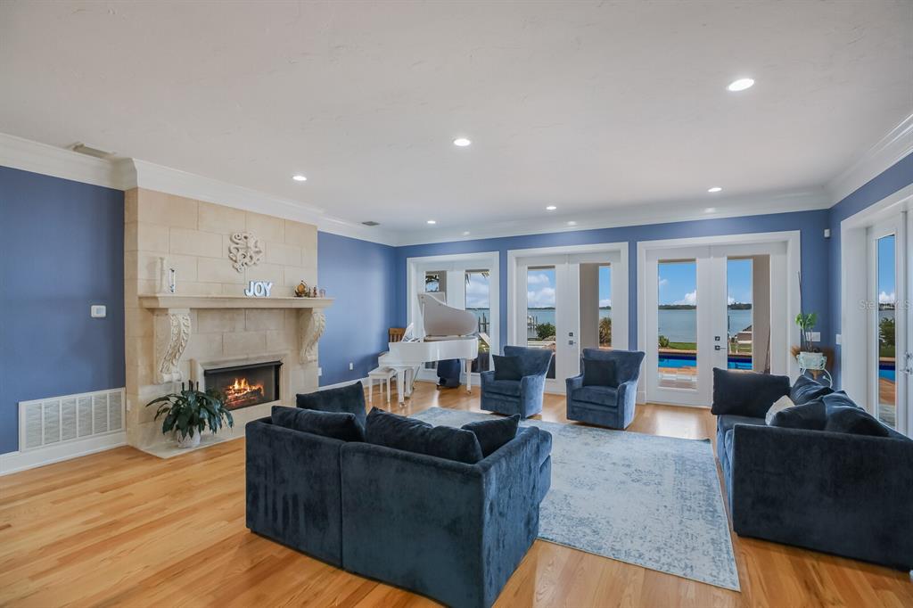 PALMA SOLA - Residential