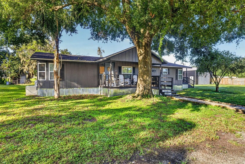 Photo of 2329 Jim Johnson Road, Plant City, FL 33566 (MLS # TB8525193)