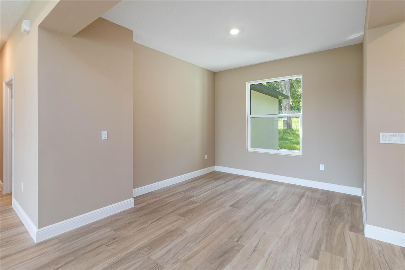 CRESCENT COVE DEV - Residential