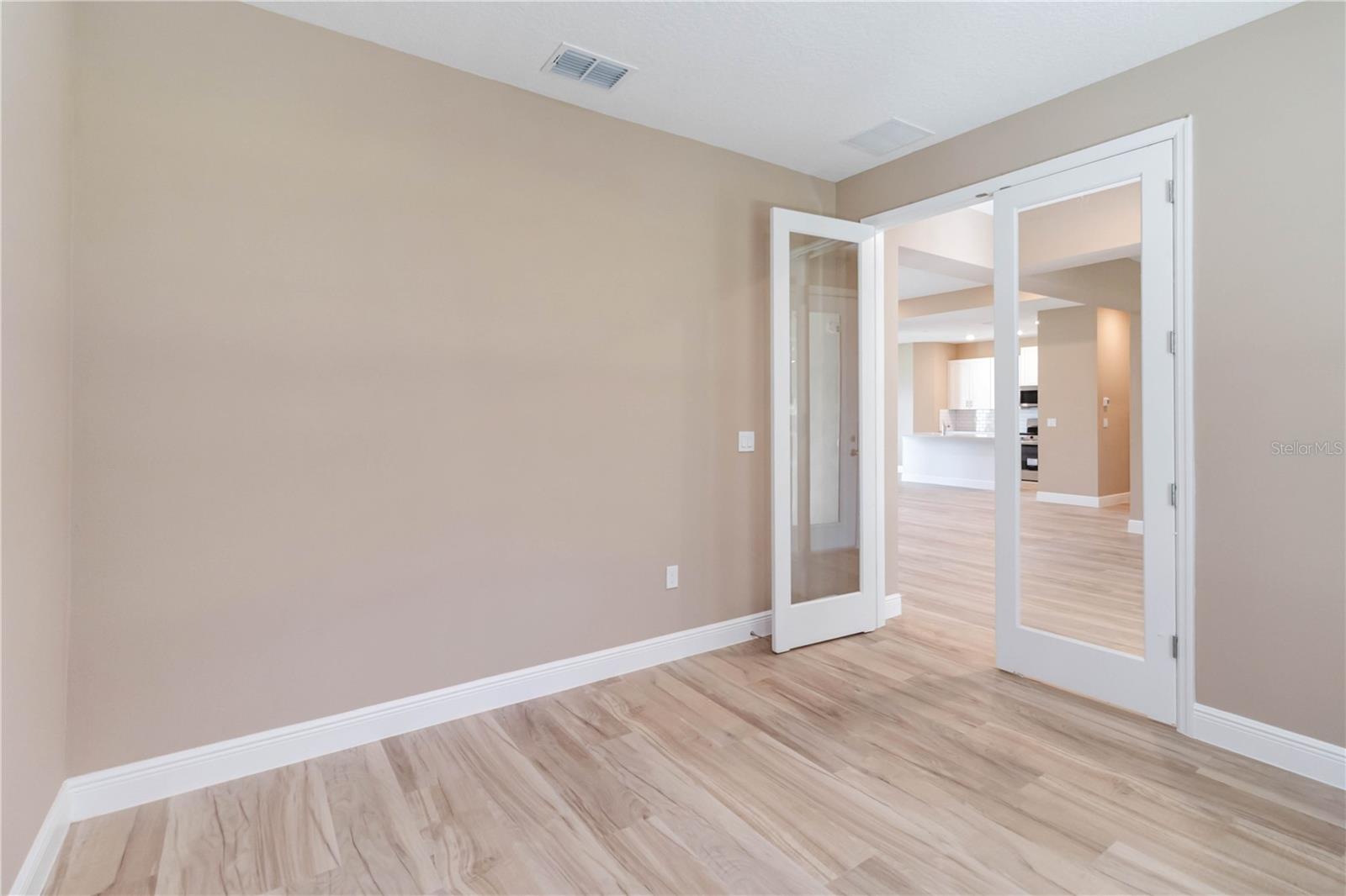CRESCENT COVE DEV - Residential