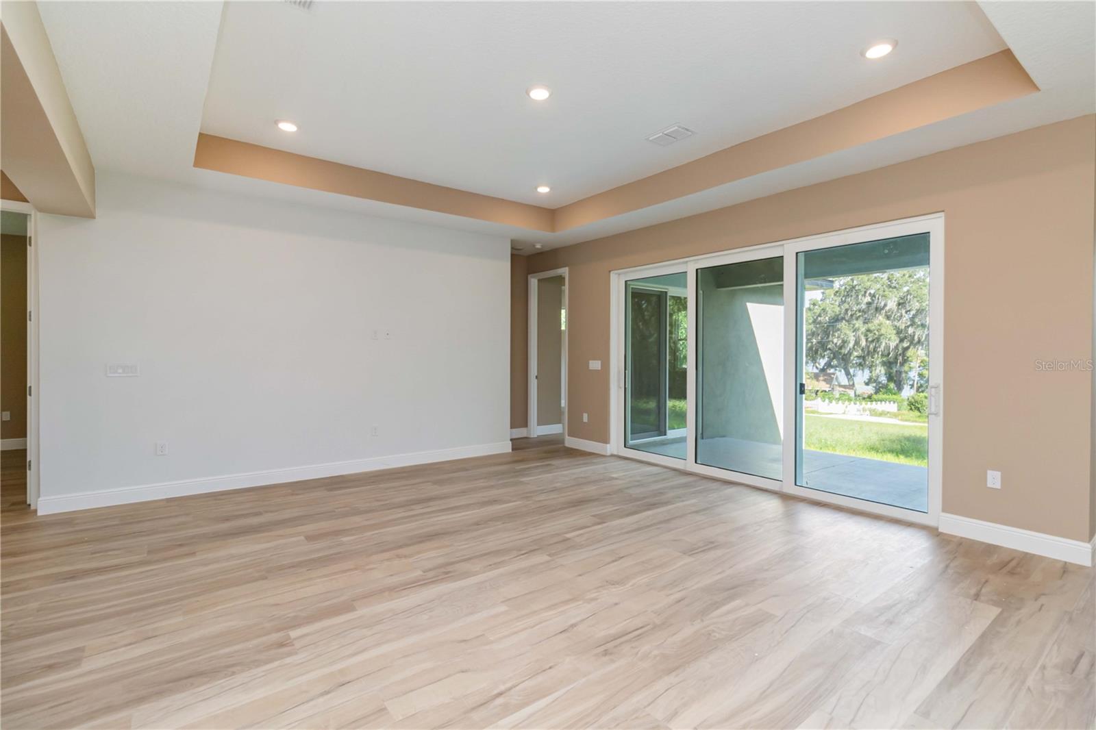 CRESCENT COVE DEV - Residential