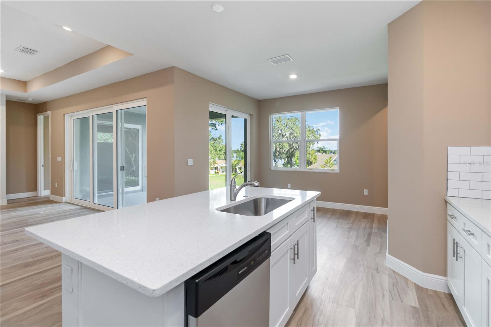 CRESCENT COVE DEV - Residential