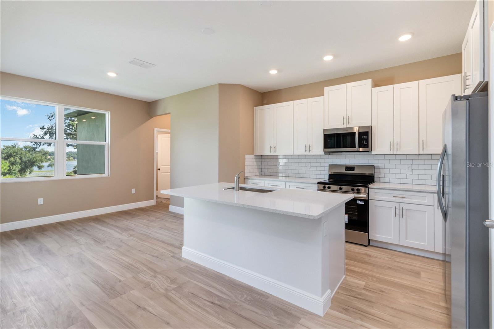 CRESCENT COVE DEV - Residential