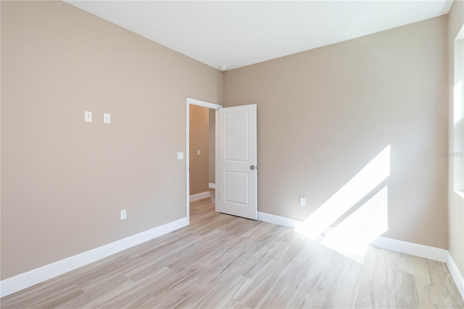 CRESCENT COVE DEV - Residential