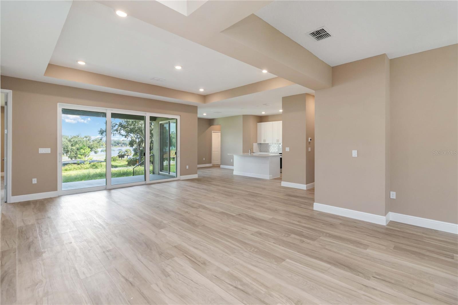 CRESCENT COVE DEV - Residential