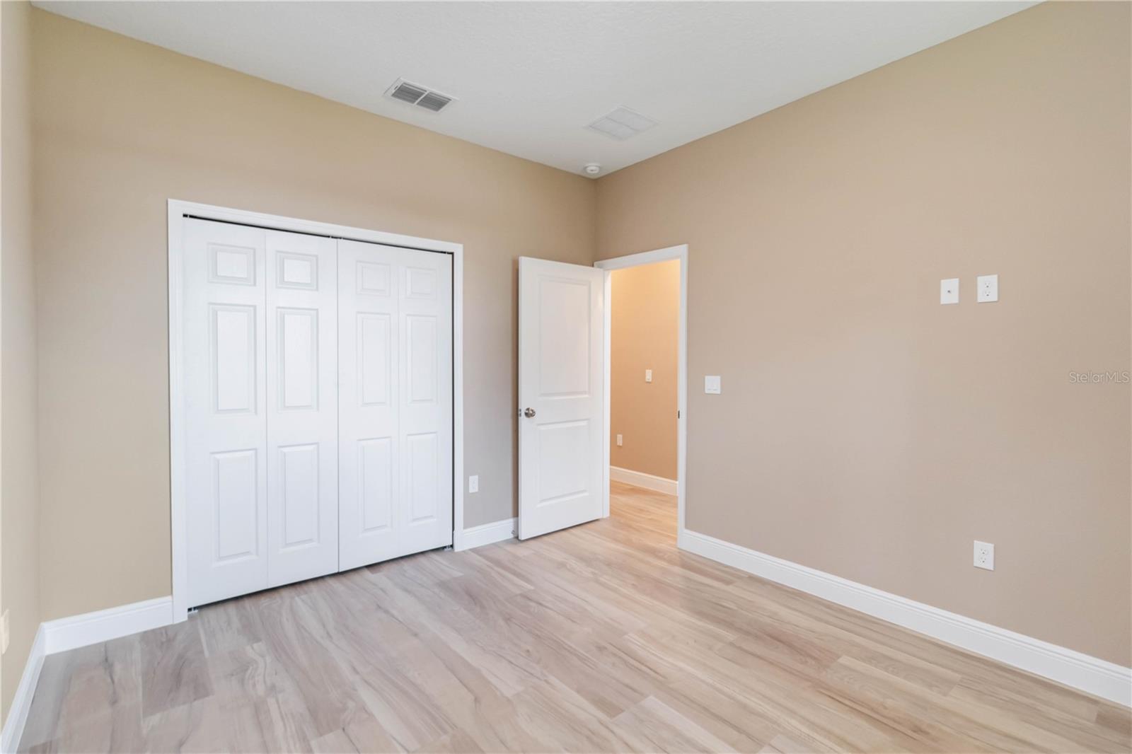 CRESCENT COVE DEV - Residential