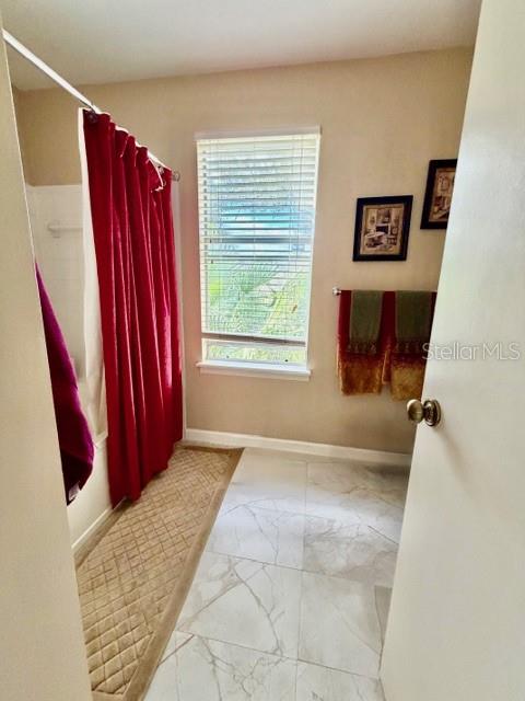 LAKE ELLEN WALK - Residential