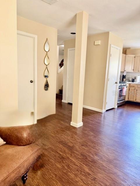 LAKE ELLEN WALK - Residential