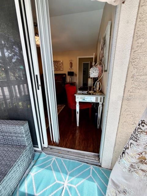 LAKE ELLEN WALK - Residential