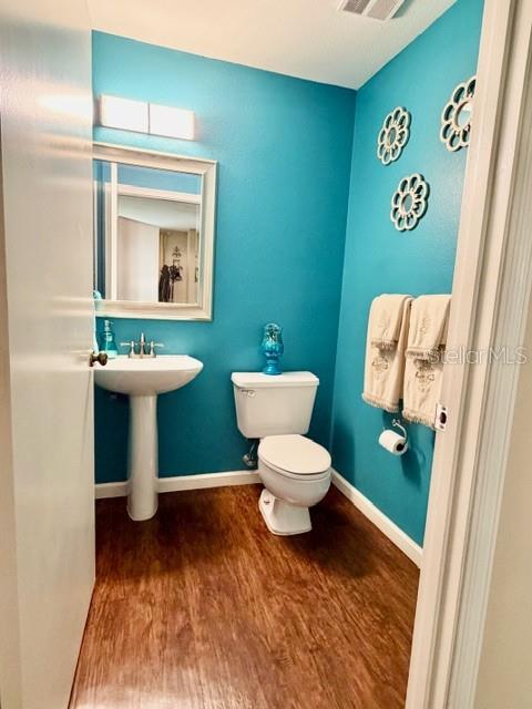 LAKE ELLEN WALK - Residential