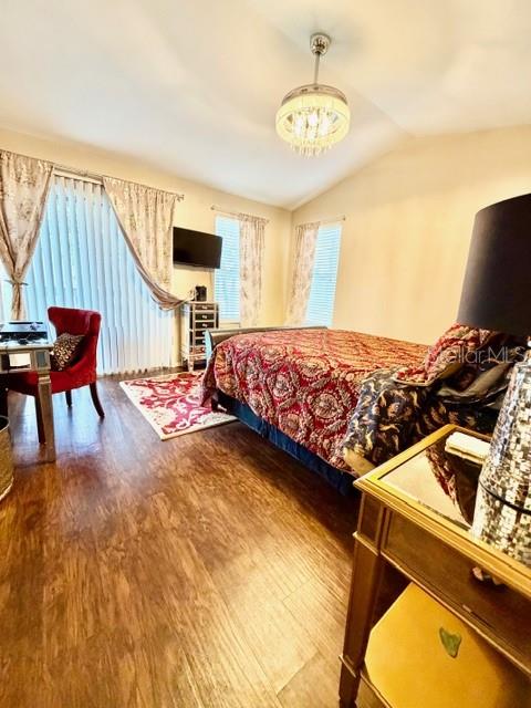 LAKE ELLEN WALK - Residential