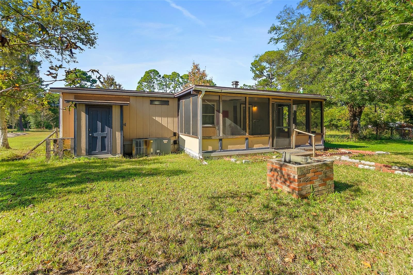 SANDY PINES - Residential