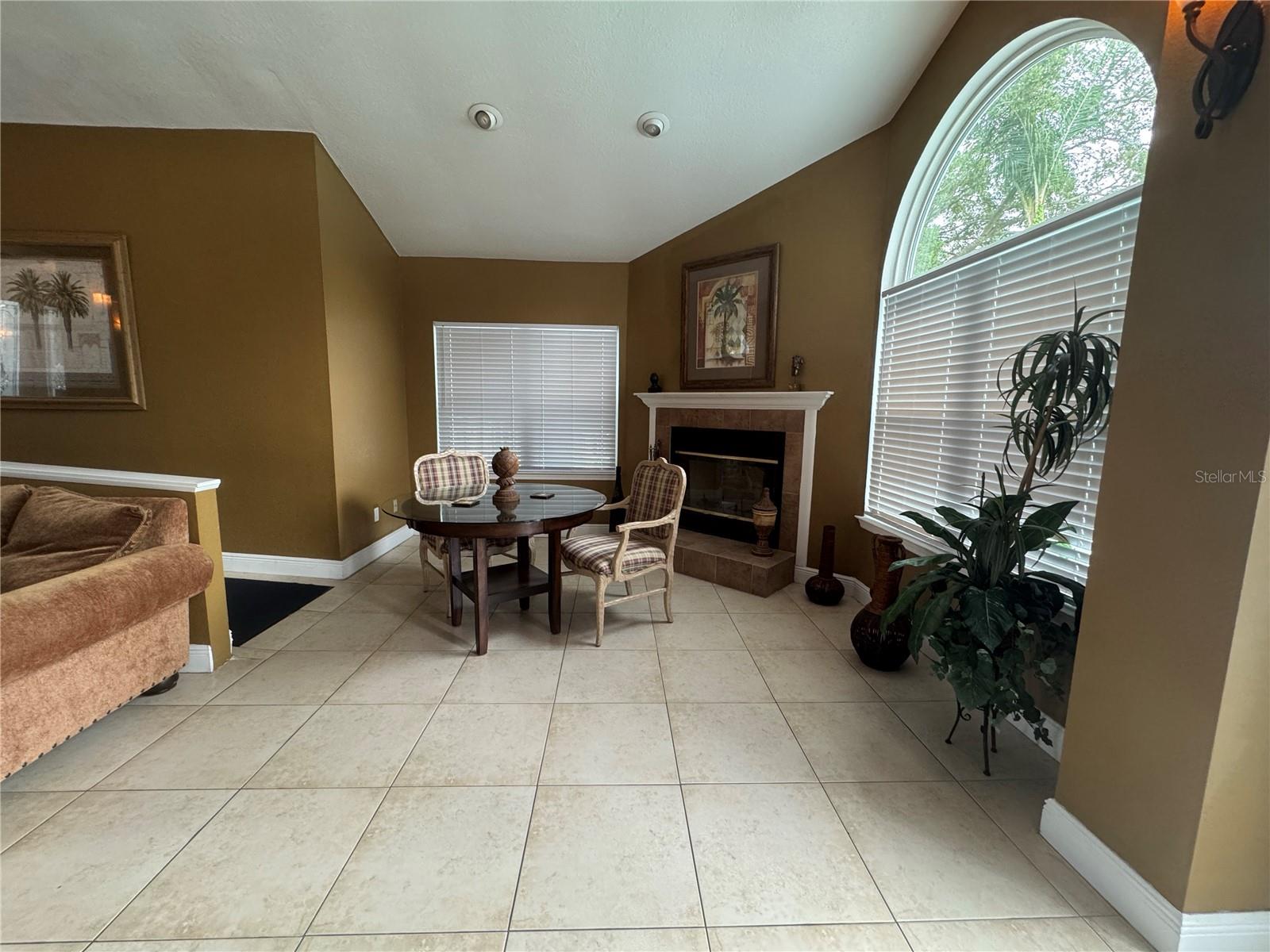 REGENCY PARK AT LAKE MARY A CONDO - Residential
